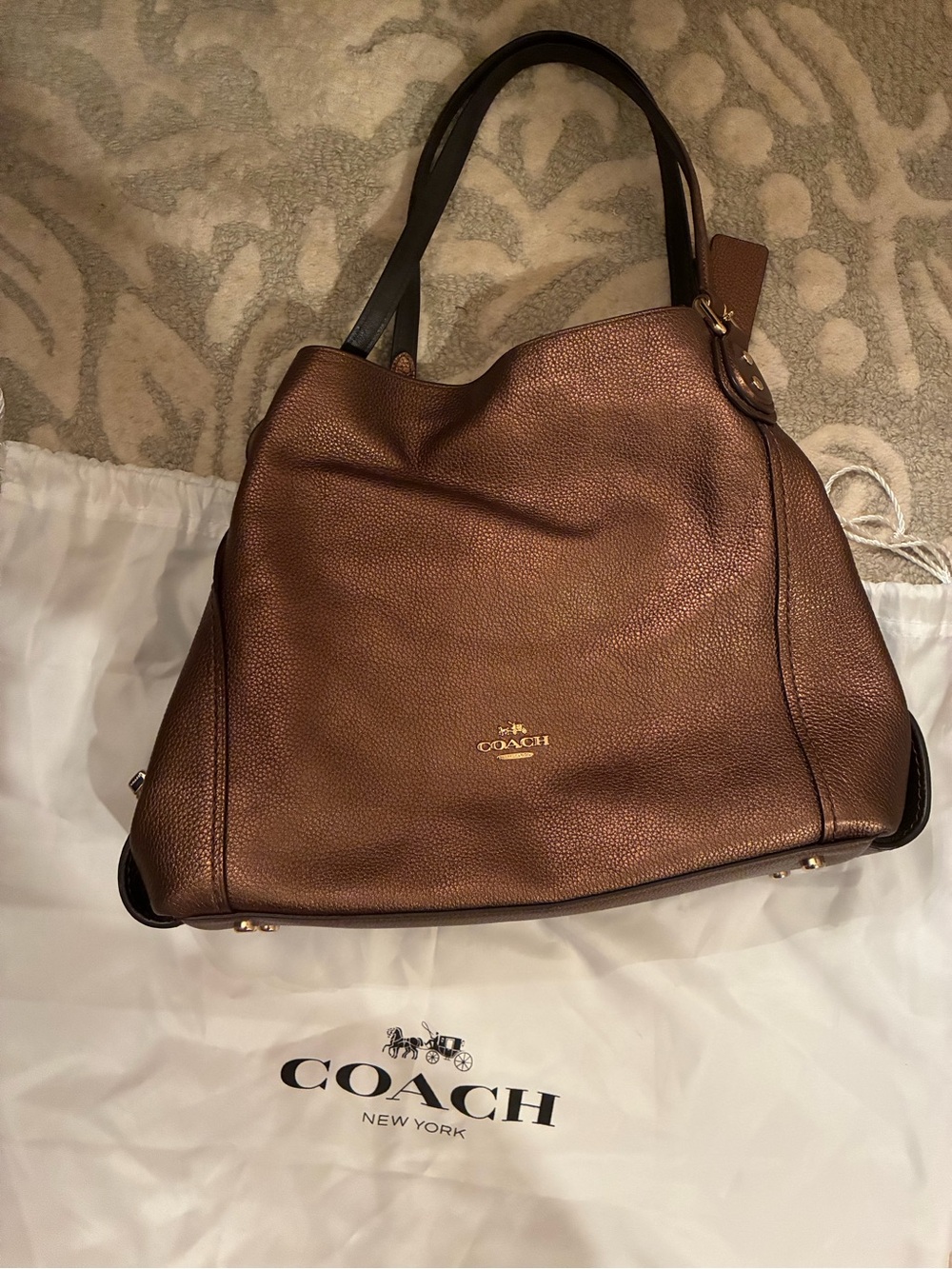 Coach Brown Leather Shoulder Bag with Gold Hardware -Purse - Picture 1 of 15